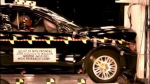 Crash Test 2001 - 2007 Volvo V70 (Full Frontal Impact) NHTSA