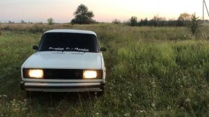 Lada 2105 Ice White