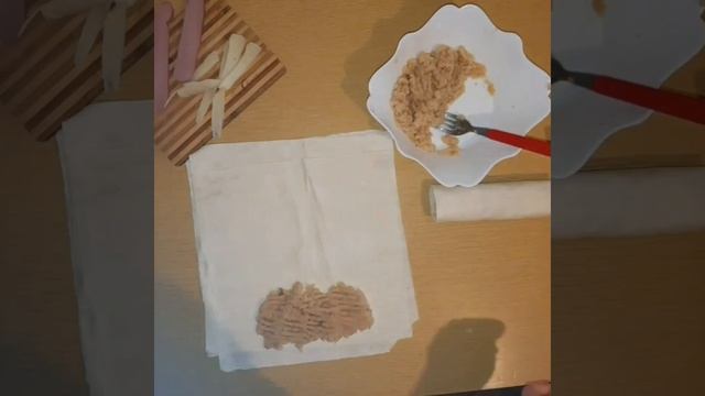 #рулет #быстрыйзавтрак #быстроивкусно #рулетизлаваша Рулет из лаваша с картофельным пюре и сосискам