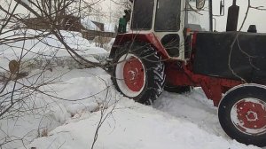 ЮМЗ погрузка леса погрузчиком