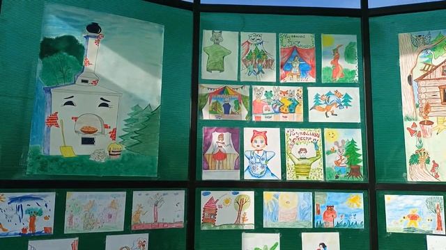 Выставка детских рисунков, Кукольный театр - глазами детей на детской площадке 