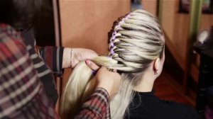 Плетение с лентой из четырех прядей