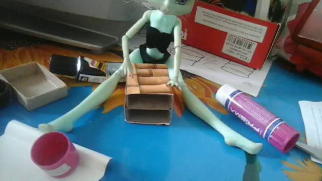 Как сделать тумбочку для кукол ! смотреть онлайн