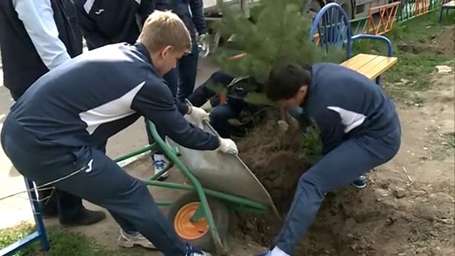 09.05.2015 :: Посадка сосен смотреть онлайн