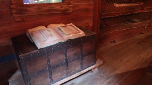 Shanghai Disneyland Review - 上海迪士尼乐园 смотреть онлайн