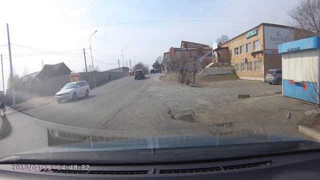 Кот выпал из машины на ходу #cats #кошки смотреть онлайн