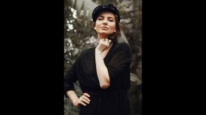 Дмитрий Петровнин читает стихотворение Ах Астаховой "Умей хранить в себе секреты"