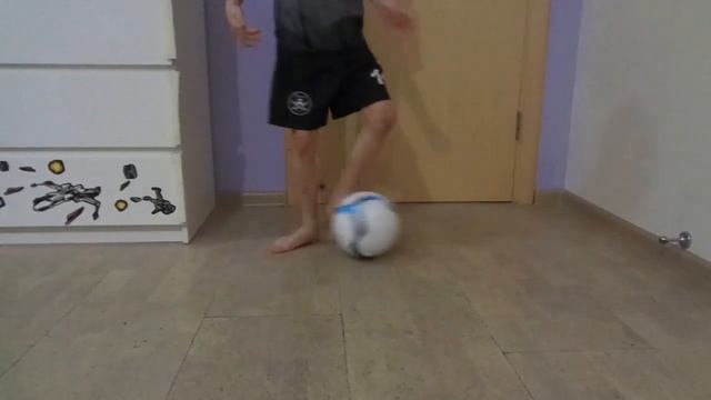 Футбол. Тренировки дома 1. Football training at home 1.