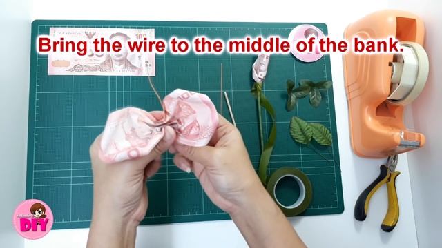 How to Make Money Rose flower - Easy! Ep.1 Red roses | DIY ง่ายนิดเดียว смотреть онлайн