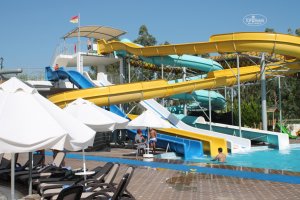 Port Nature Luxury Resort Hotel & Spa 5 
Аква горки в отеле.