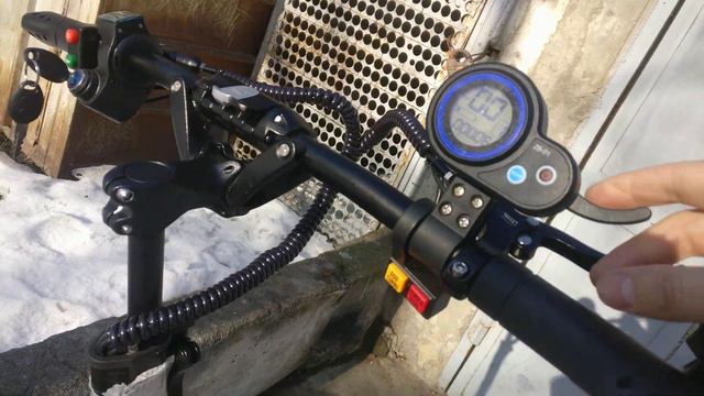 Дисплей электросамоката с контроллерами 45А -вид на солнце смотреть онлайн