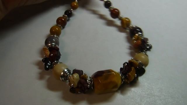 Мои новые украшения. Вулканическая лава, яшма мукаит, жемчуг, агат, аквамарин. смотреть онлайн