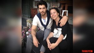 ДЖАН ЯМАН: «Я ОТДАЮ НАГРАДЫ МАМЕ!». Джан Яман. Can Yaman. Jan Yaman. Турецкие актёры.
