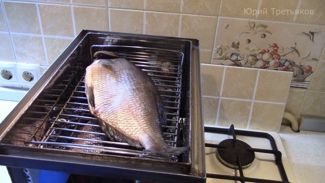 Лещ копченый, горячего копчения. Копчение.