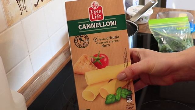 VLOG: как я мою КИСТОЧКИ, готовлю КАННЕЛЛОНИ с рикоттой и шпинатом. смотреть онлайн