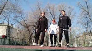 лёгкий танец под песню I Got love