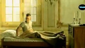 Armin Van Buuren, Dj Shah ft Chris Jones - Going wrong