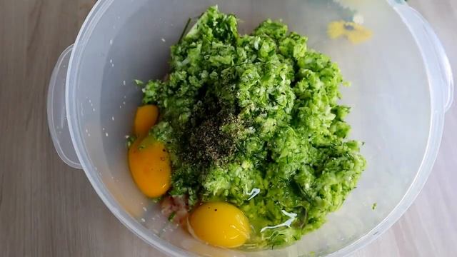 Самые СОЧНЫЕ! Куриные котлетки с кабачком#котлеты Нежные, пышные, ароматные котлетки с КАБАЧКАМИ.