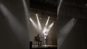 Мне говорят: нету такой любви