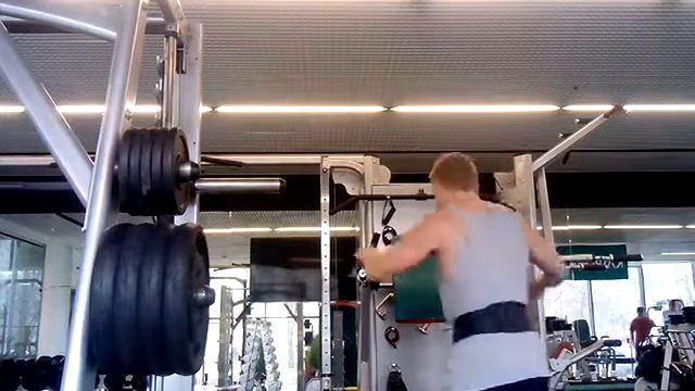 Отжимания на брусьях смотреть онлайн