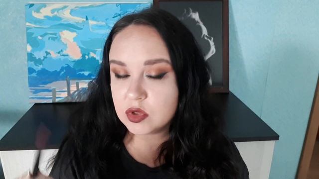 3 макияжа с палеткой Dana от Revolution. смотреть онлайн