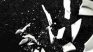 Звук разбивающейся тарелки Sound smashing plates