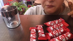 МУКБАНГ | СЛАДОСТИ | МИНИ KitKat | no ASMR |