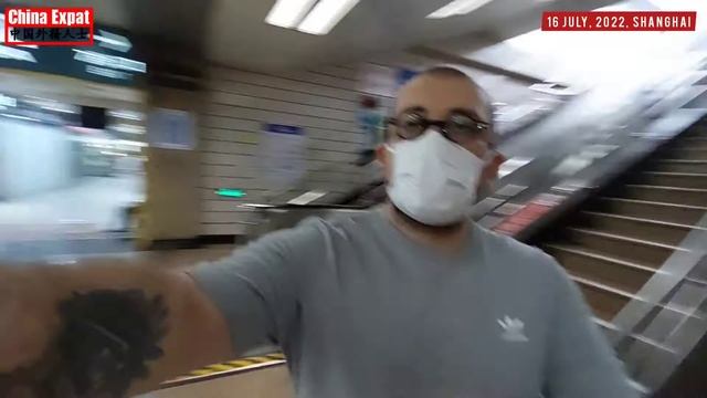 A short visit to Shanghai Science and Technology Museum market. смотреть онлайн