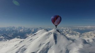 Перелетели ЭЛЬБРУС на Воздушном Шаре  Команда Aeronuts (5850м) над Эльбрусом (5642м)  AeroNuts