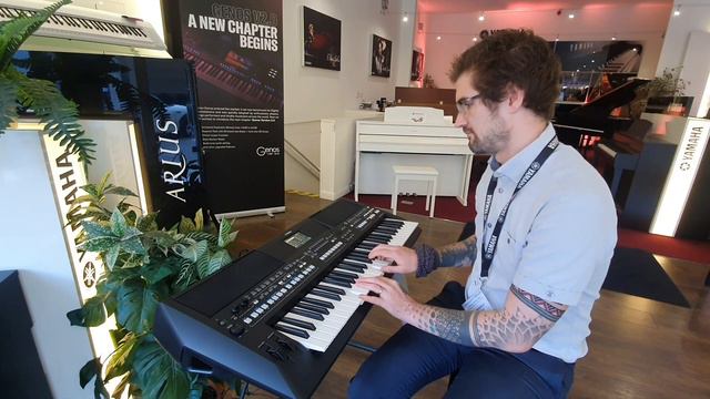 Yamaha PSR SX-600 Review with Pete Nicholson- Rimmers Music смотреть онлайн