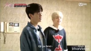 [Stray kids Озвучка] на русском ВЫБОР КОМНАТЫ