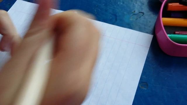 Лиза рисует меня в виде пони смотреть онлайн