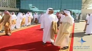 Khalifa seen off by Mohammed bin Rashid