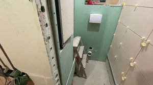 Дневник ремонта . Кладем плитку часть 9