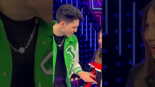 Паша Морис и Милана Хаметова ? смотреть онлайн