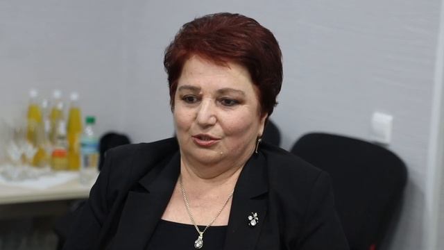 Роль женщины в приближении победы: ВААК провел круглый стол смотреть онлайн