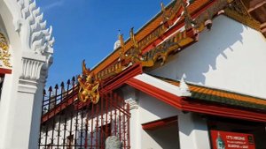 Храм Утренней Зари в Бангкоке (Wat Arun). Как добраться. Как использовать SkyTrain и речные трамваи