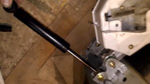 Аммортизаторы масляные в стиральной машине Miele-Shock absorber oil in the washing machine Miele