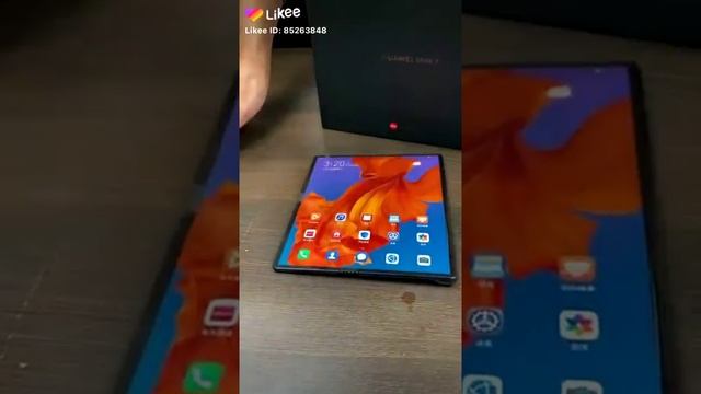 Huawei mate" x"