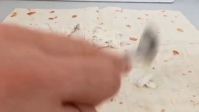 Это очень вкусно/Рулет из лаваша с яйцом сардиной чесноком и сыром/Roll with sardine egg and cheese
