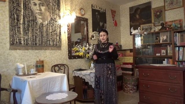 Рубрика Елены Карпухиной. Демонстрация высокой моды, лучше сказать, собственного стиля. 27.08.2022.