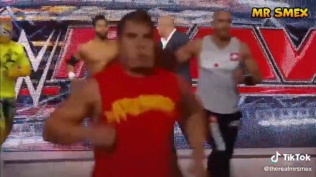 Брок леснар vs грабовшик прикол! смотреть онлайн