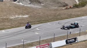 Льюис Хэмилтон׃ Формула 1 против Супербайка YAMAHA R1M