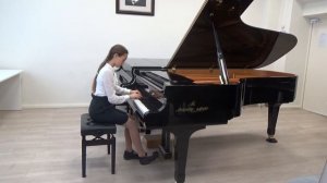 Уильям Гиллок "Настроение лунного света" исполняет Слаута Анастасия (ученица 4 кл., общее ф-но)