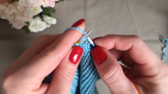 ВЕСЕННЯЯ ШАПОЧКА УЗОРОМ 