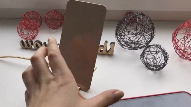 Беспроводные зарядки и внешние батареи (power bank) смотреть онлайн