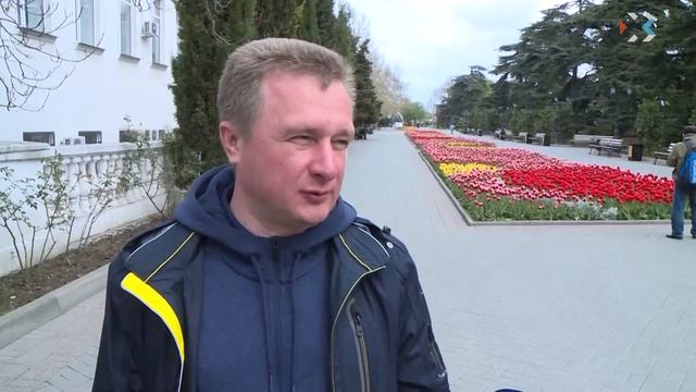 Севастопольцы не одобряют порчу цветочных клумб смотреть онлайн
