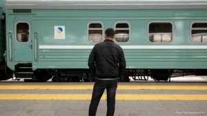 Едет поезд номер 8Ереван Баку!Песня далёкой юности.)