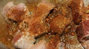 Кабачковый соус со свининой и картофелем в казане