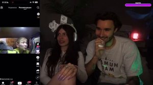 КОРЕШ И ВИШЕНКА СМОТРЯТ УГАРНЫЕ ТИК ТОКИ!